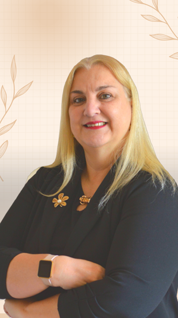 Professora Teresa Cristina - Especialista em Português